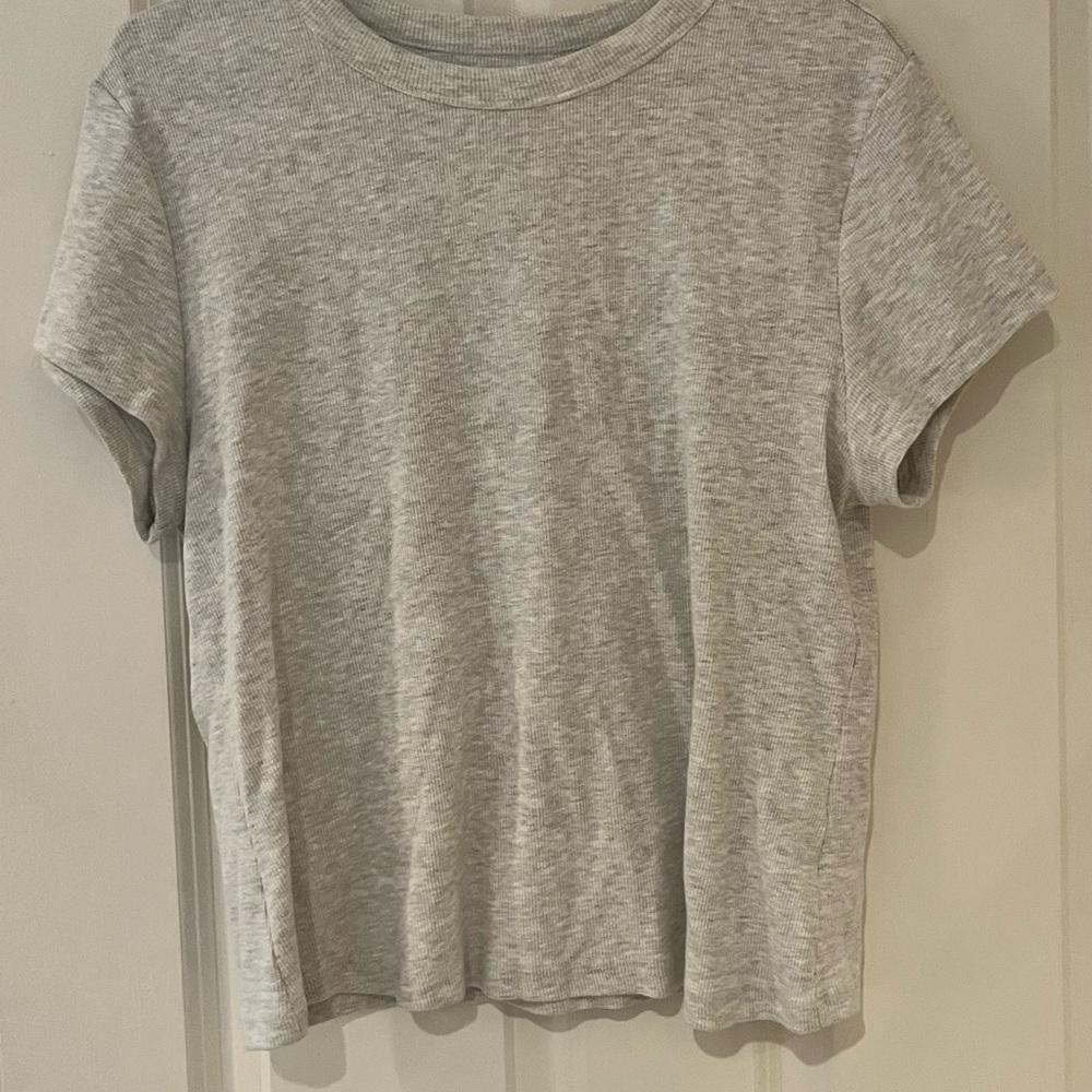 Old Navy Heather Gray Short Sleeve Crew Neck Tee